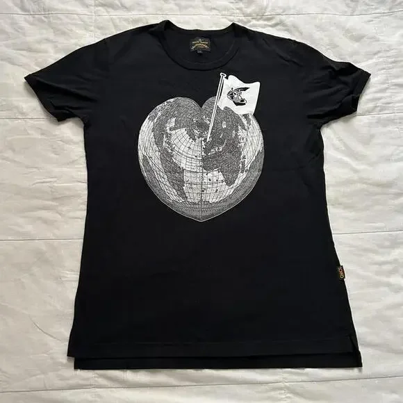 Vivienne Westwood Anglomania Black heart globe print t-shirt Size Large - Picture 1 of 8
